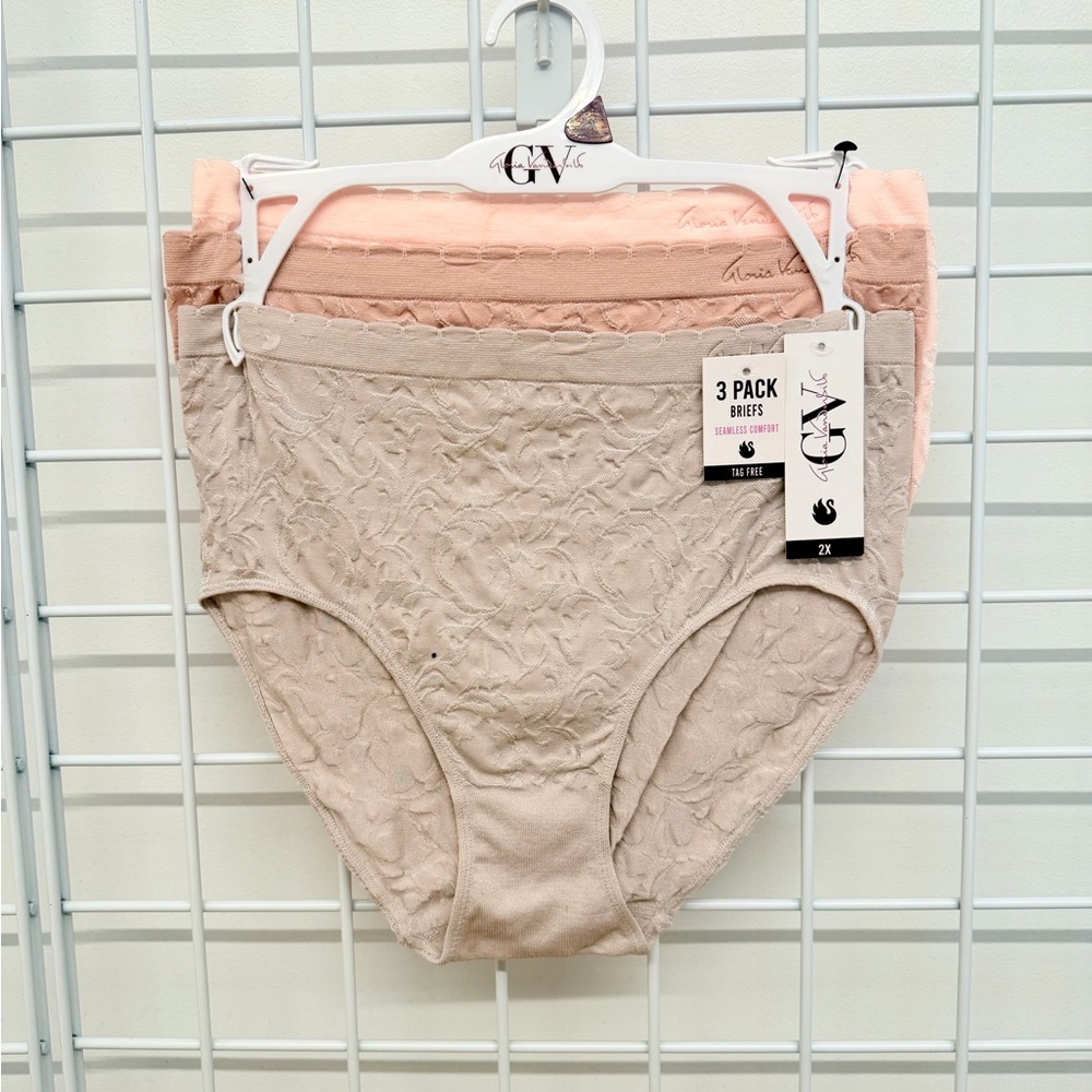 Gloria Vanderbilt - 3 Pack Lace Briefs in Beige and Peach